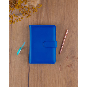 NOTIQUE Refill – Týdenní kroužkový diář s vyměnitelnými listy 2027, královsky modrý, 12,5 x 19 cm
