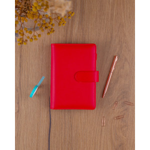 NOTIQUE Refill – Týdenní kroužkový diář s vyměnitelnými listy 2027, sytě červený, 12,5 x 19 cm
